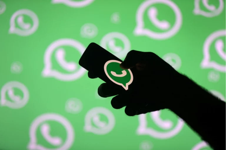 Como melhorar a privacidade no WhatsApp: técnicas para ouvir áudios sem notificações e enviar GIFs de forma segura